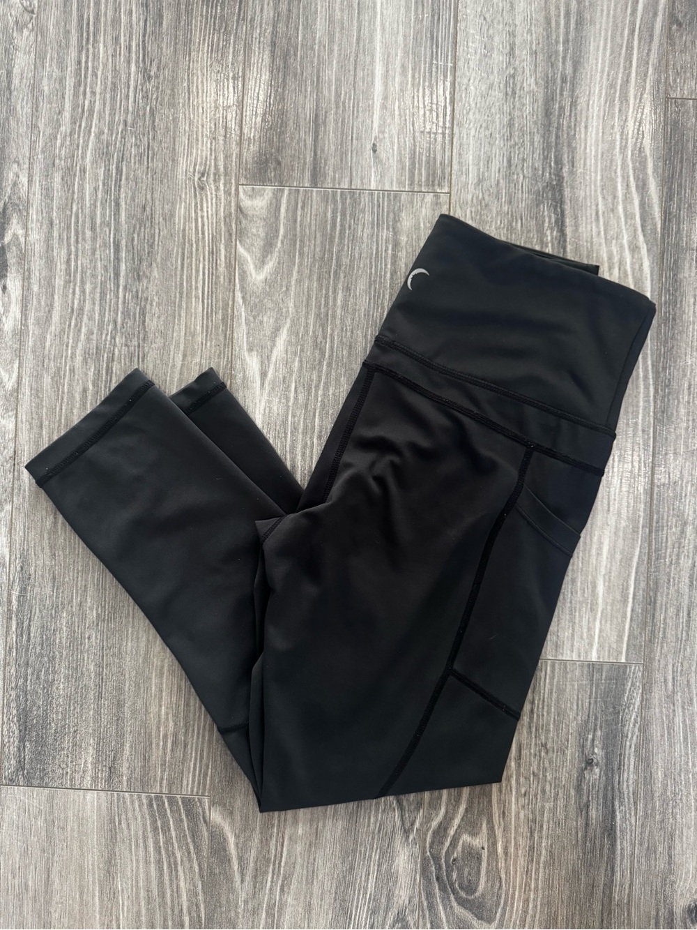 ZYIA Active Light n Tight Capri Leggings Size 4 Black High Rise Pockets LNT